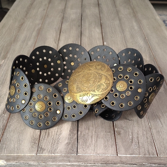 New Round Buckle Y2K Style Belt In Brown/Gold Combo - Picture 3 of 7